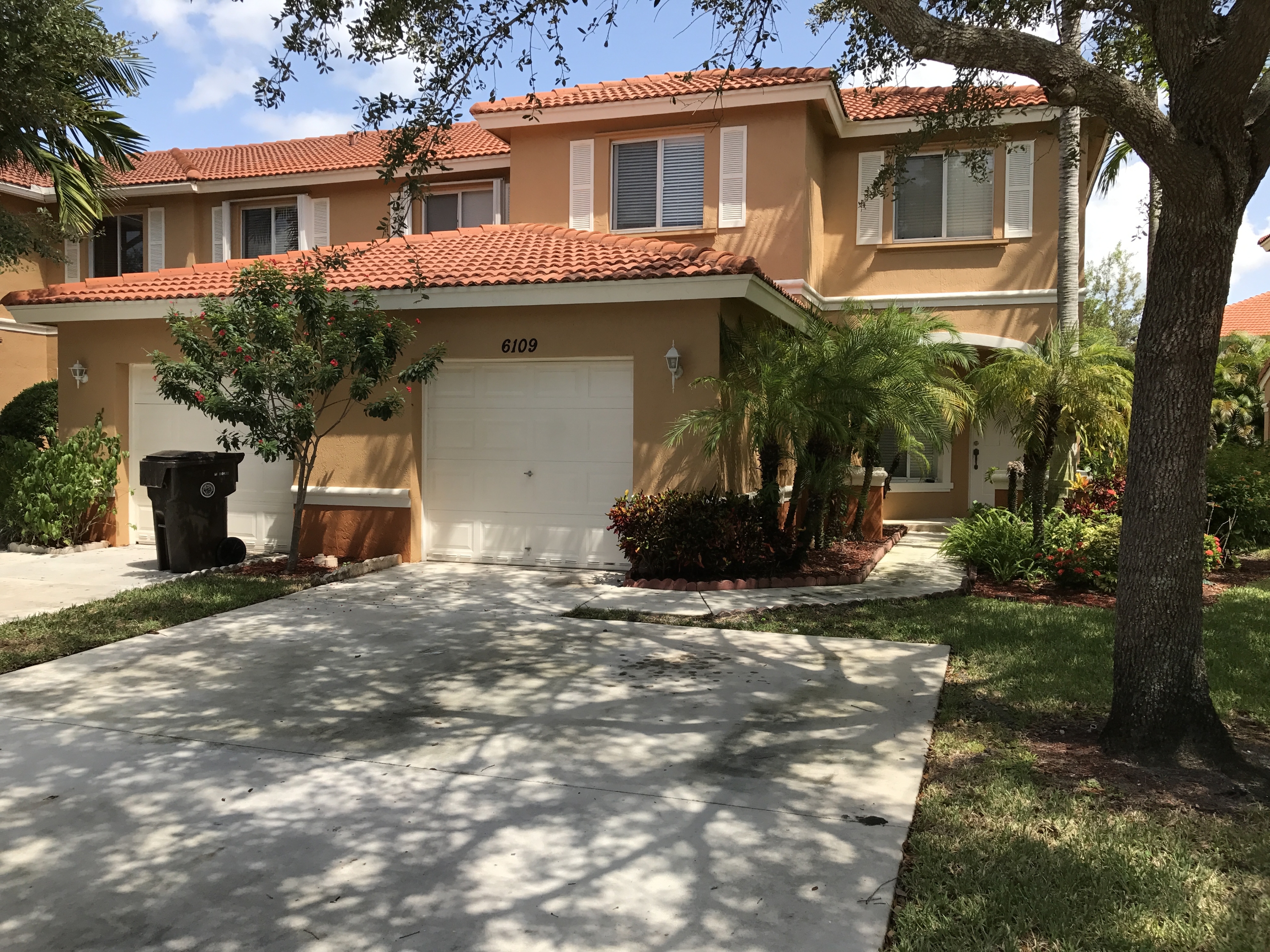 6109 REYNOLDS ST WEST PALM BEACH, FL 33411 - 1